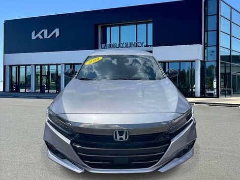 Used 2022 Honda Accord Sport image 2