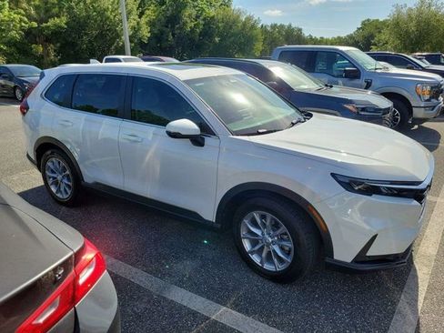 Used 2025 Honda CR-V EX-L image 3