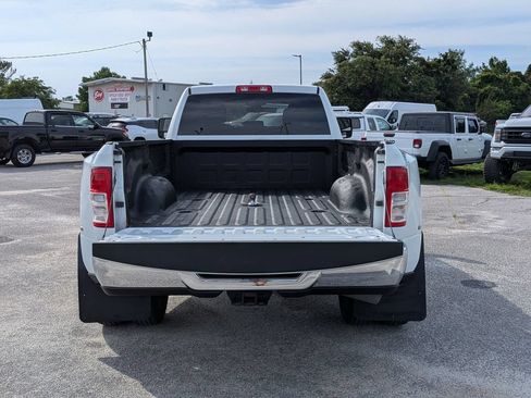 Used 2024 RAM 3500 Big Horn AWD/4WD image 6