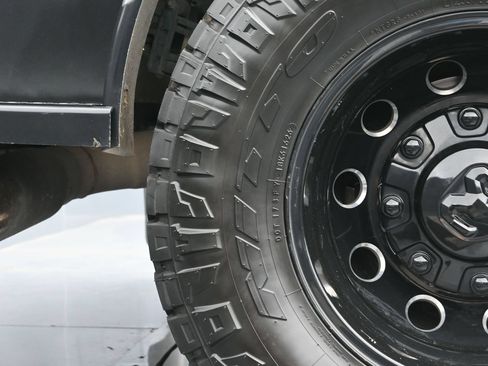 Used 2025 RAM 3500 Laramie w/ Night Edition AWD/4WD image 43