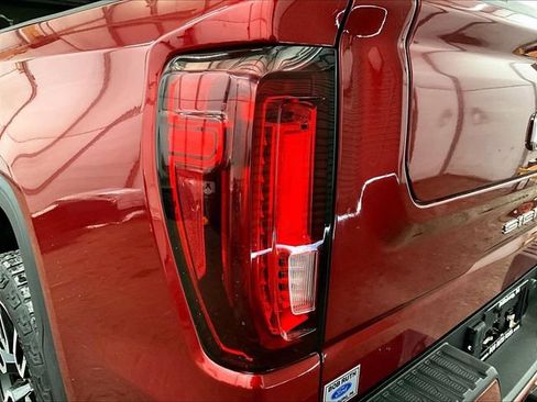 Used 2021 GMC Sierra 1500 AT4 w/ AT4 Premium Package AWD/4WD image 28