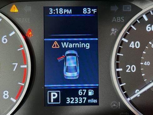 Used 2022 Nissan Sentra S FWD image 15