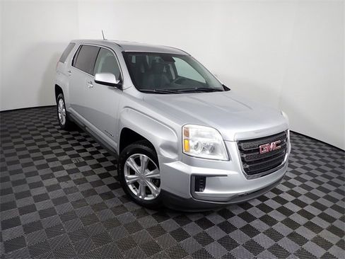 Used 2017 GMC Terrain SLE image 3