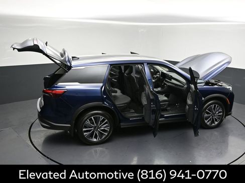 Certified 2026 INFINITI QX60 Luxe w/ Family Package AWD/4WD image 33