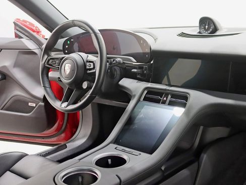 Used 2023 Porsche Taycan 4S w/ Premium Package image 31