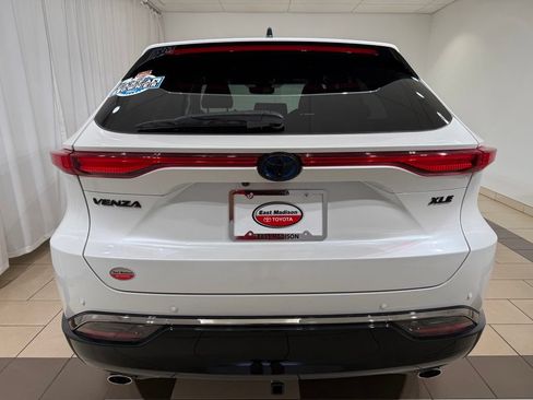 Certified 2024 Toyota Venza Nightshade AWD/4WD image 4