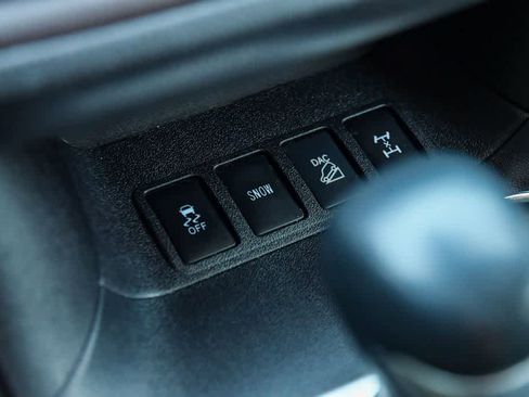 Used 2019 Toyota Highlander Limited AWD/4WD image 23
