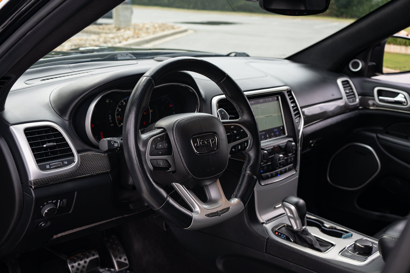 Used 2018 Jeep Grand Cherokee Trackhawk AWD/4WD image 26