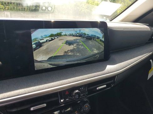 New 2026 Nissan Kicks SV image 8