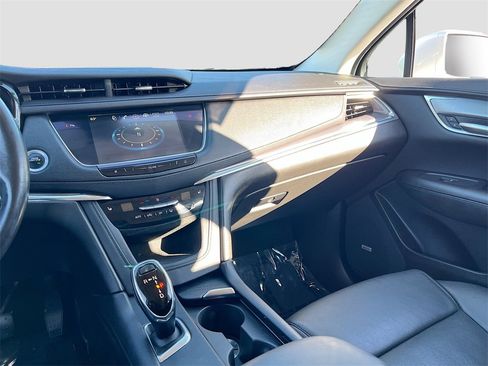 Used 2019 Cadillac XT5 Luxury image 23
