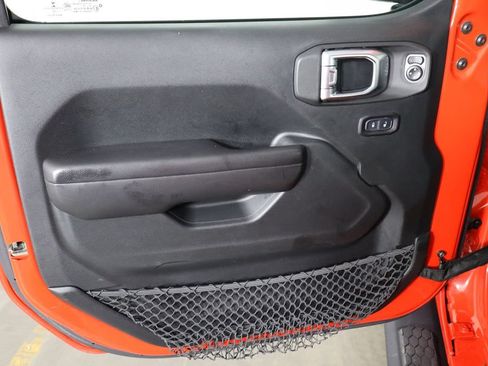 Used 2018 Jeep Wrangler Unlimited Sport S AWD/4WD image 19