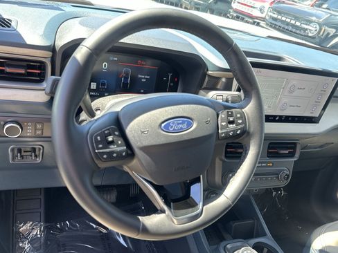 Certified 2025 Ford Maverick Lariat w/ 4K Tow Package AWD/4WD image 24