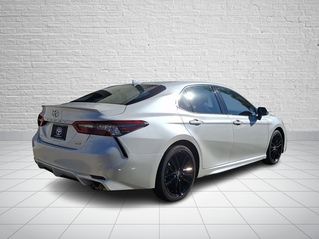 Used 2024 Toyota Camry XSE FWD image 6