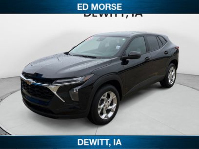 Used 2025 Chevrolet Trax LS w/ LS Convenience Package