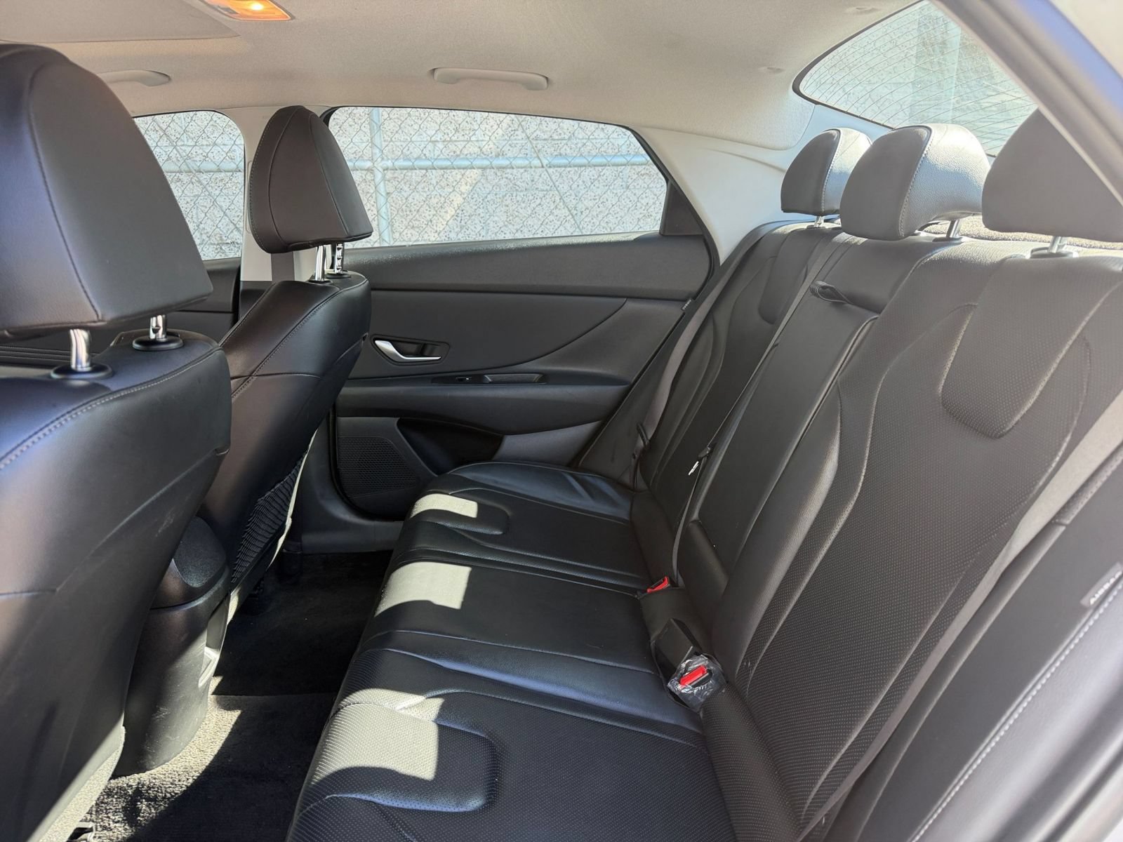 Used 2025 Hyundai Elantra Limited FWD image 26