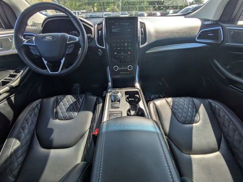 Used 2024 Ford Edge Titanium AWD/4WD image 12