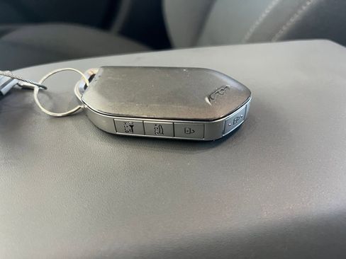 Used 2025 Kia K4 LXS image 21