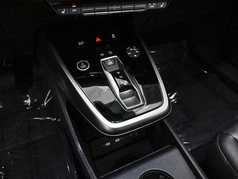 Certified 2023 Audi Q4 e-tron Premium Plus image 12