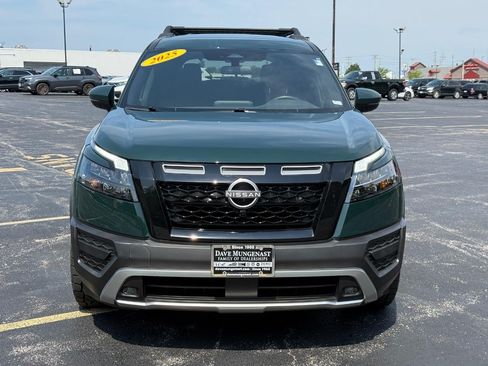 Used 2025 Nissan Pathfinder Rock Creek AWD/4WD image 10