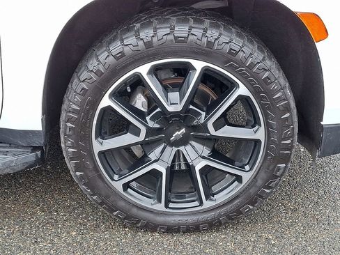 Used 2021 Chevrolet Tahoe RST w/ Luxury Package image 9