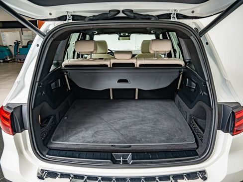 Certified 2026 Mercedes-Benz GLB 250 4MATIC image 39