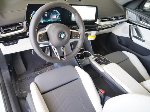 New 2026 BMW X2 xDrive28i w/ Technology Package AWD/4WD image 12