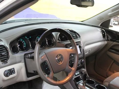 Used 2017 Buick Enclave Convenience FWD image 14