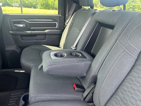 New 2026 RAM 2500 Big Horn AWD/4WD image 33
