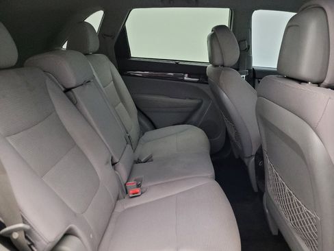 Used 2015 Kia Sorento LX FWD image 19