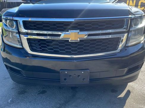 Used 2020 Chevrolet Suburban LT RWD image 9