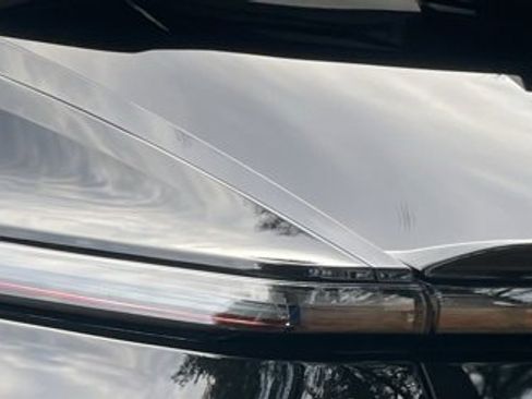 Used 2024 Cadillac Lyriq Luxury image 9