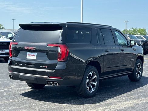 New 2026 GMC Yukon XL AT4 Ultimate AWD/4WD image 8