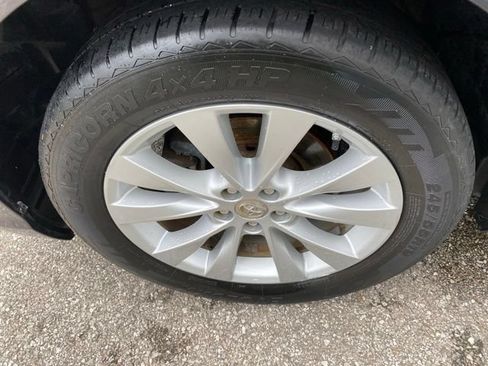 Used 2013 Toyota Venza LE FWD image 33