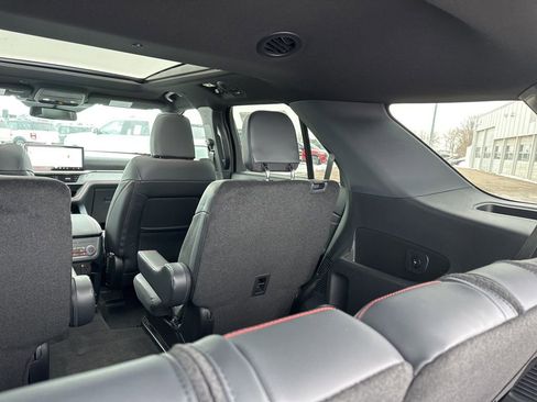 New 2026 Ford Explorer ST-Line w/ ST-Line Street Pack image 15