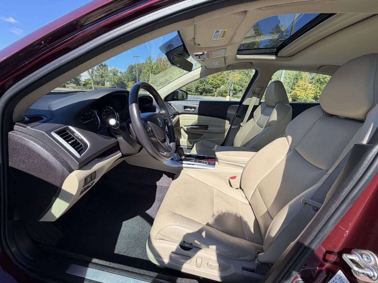 Used 2016 Acura TLX w/ Technology Package FWD image 10
