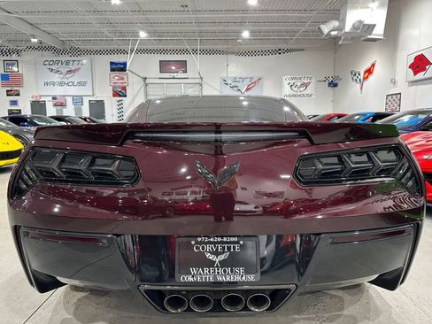 Used 2017 Chevrolet Corvette Stingray Coupe w/ 1LT RWD image 8