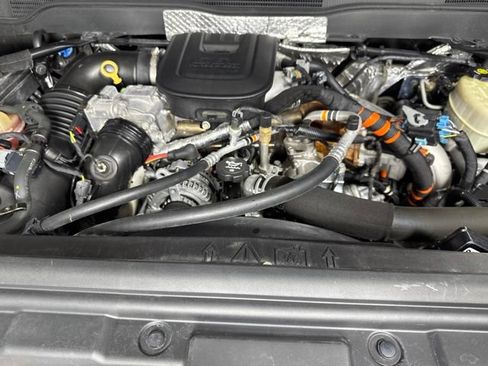 Used 2015 Chevrolet Silverado 2500 LTZ w/ LTZ Plus Package AWD/4WD image 9