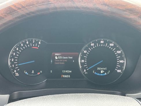 Used 2018 Ford Explorer Platinum AWD/4WD image 11