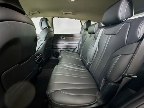 Used 2024 Genesis GV80 2.5T image 28