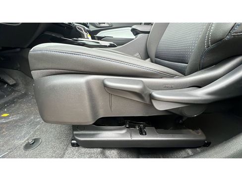 New 2026 Chevrolet Trax LT w/ Driver Confidence Package image 25