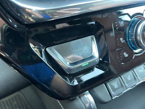 Used 2025 GMC Sierra 2500 Denali Ultimate AWD/4WD image 37