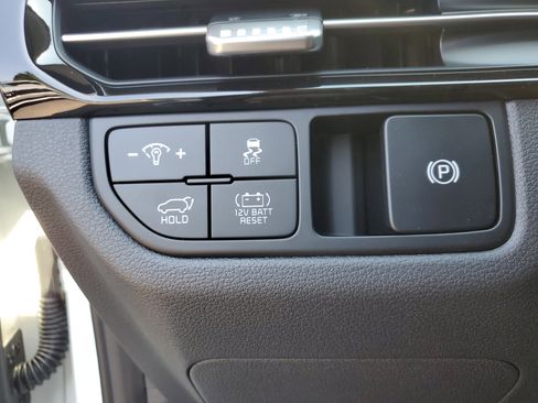 New 2026 Kia Sportage EX w/ EX Panoramic Sunroof Package image 29