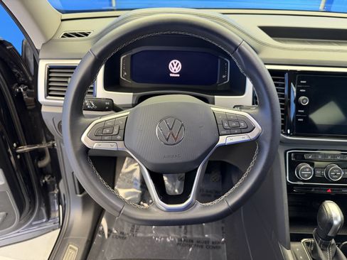 Used 2023 Volkswagen Atlas SE AWD/4WD image 14