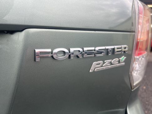Used 2017 Subaru Forester 2.5i w/ Alloy Wheel Package AWD/4WD image 11
