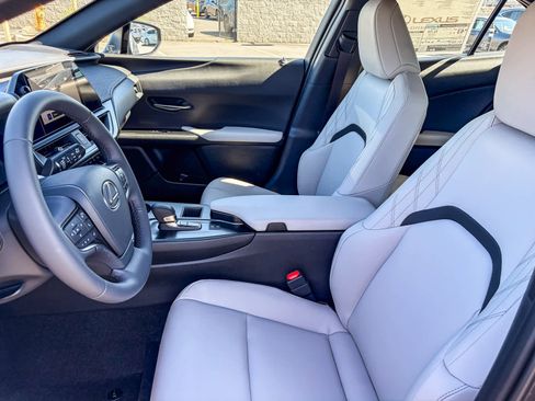 New 2026 Lexus UX 300h FWD image 19
