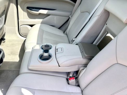 Used 2014 Cadillac SRX Premium FWD image 14