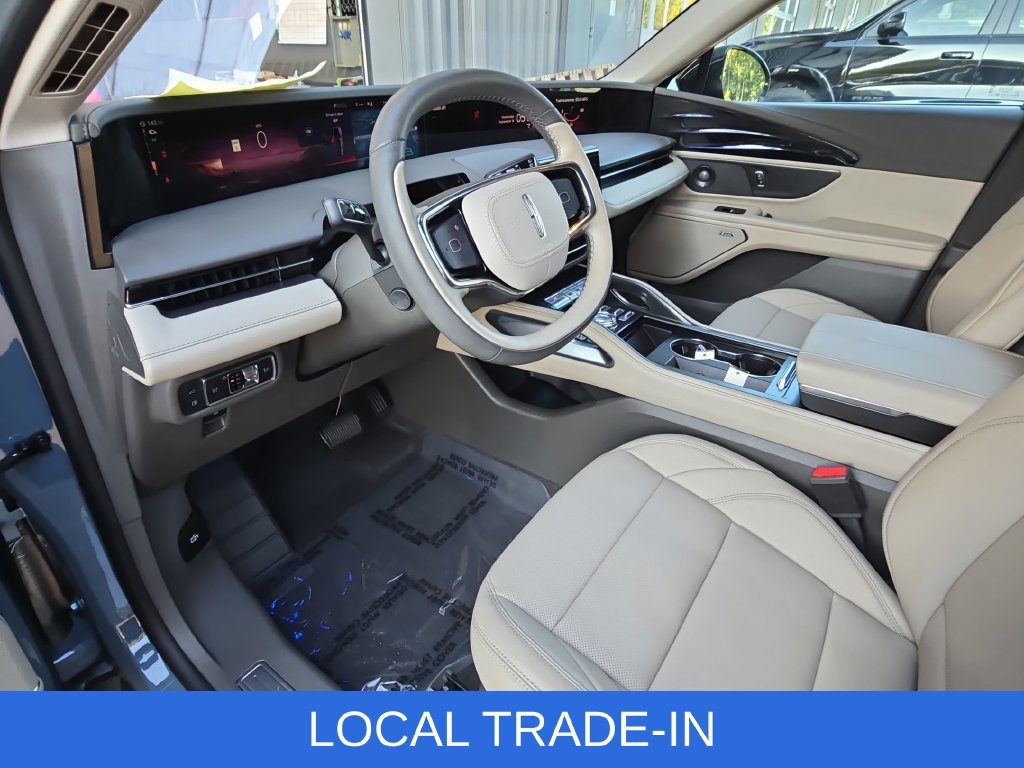 Used 2025 Lincoln Nautilus Premier w/ Equipment Group 102A AWD/4WD image 17