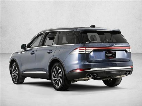 Used 2025 Lincoln Aviator AWD w/ Equipment Group 101A image 8