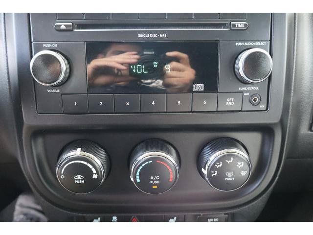 Used 2011 Jeep Compass Sport FWD image 14