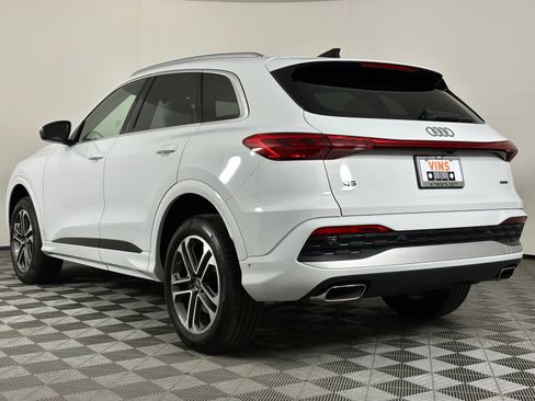 Used 2025 Audi Q5 Premium AWD/4WD image 34